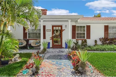 27553 Playa Del Rey Ln, Bonita Springs, FL 34135 - Photo 3