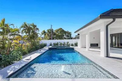 10771 6th St, Naples, FL 34108 - Photo 29