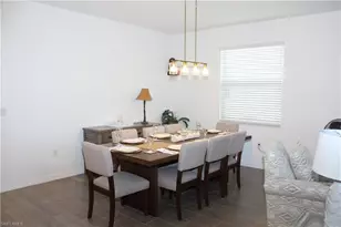 2261 Avocado Ln, Naples, FL 34120 - Photo 5