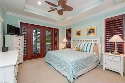 85 13th Ave S, Naples, FL 34102 - Photo 9