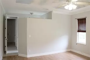 120 18th Ave NE, Naples, FL 34120 - Photo 9