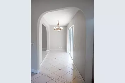 120 18th Ave NE, Naples, FL 34120 - Photo 7