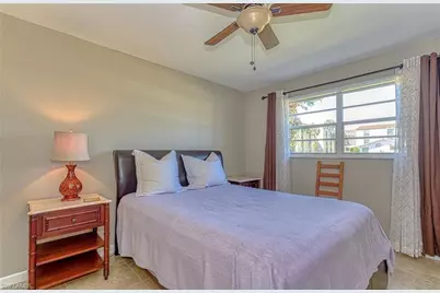 4290 Gulfstream Dr #5, Naples, FL 34112 - Photo 7