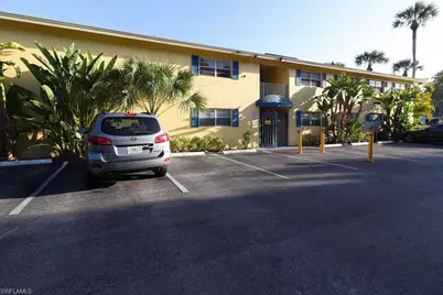 4290 Gulfstream Dr #5, Naples, FL 34112 - Photo 15