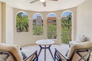 401 Bayfront Pl, Naples, FL 34102 - Photo 11