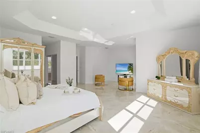 1945 Isla De Palma Cir, Naples, FL 34119 - Photo 5