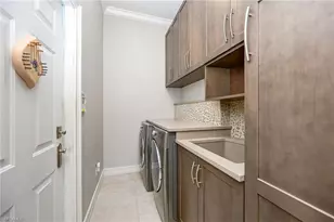 382 Henley Dr, Naples, FL 34104 - Photo 19