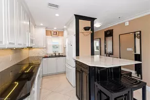 498 Broad Ave S, Naples, FL 34102 - Photo 5