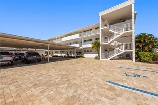 498 Broad Ave S, Naples, FL 34102 - Photo 9