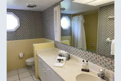 660 Regatta Rd, Naples, FL 34102 - Photo 17