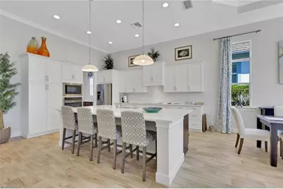 6394 Warwick Ave, Naples, FL 34113 - Photo 5