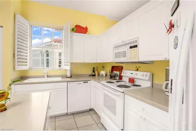 1000 L Ambiance Cir #201, Naples, FL 34108 - Photo 9