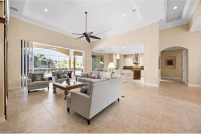 9030 Shenendoah Cir, Naples, FL 34113 - Photo 9