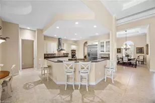 9030 Shenendoah Cir, Naples, FL 34113 - Photo 11