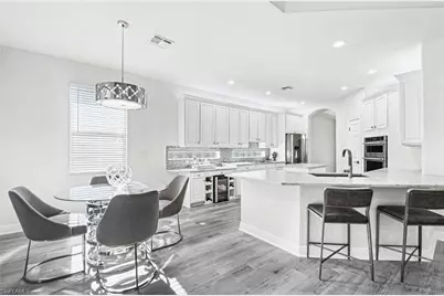 4908 Sedgewood Ln, Naples, FL 34112 - Photo 5