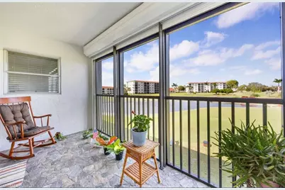 49 High Point Cir S #208, Naples, FL 34103 - Photo 3