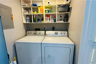 7824 Emerald Cir, Naples, FL 34109 - Photo 17