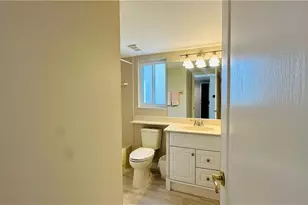 7824 Emerald Cir, Naples, FL 34109 - Photo 21