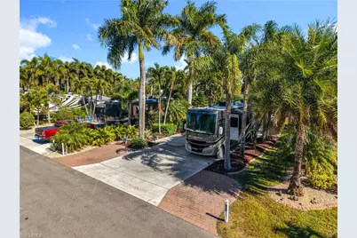 10074 Parkwood Dr., Fort Myers, FL 33905 - Photo 7