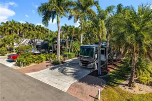 10074 Parkwood Dr, Fort Myers, FL 33905 - Photo 7