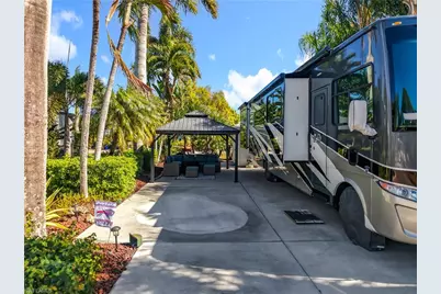 10074 Parkwood Dr., Fort Myers, FL 33905 - Photo 3