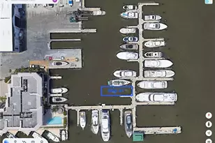 909 10th St S, Naples, FL 34102 - Photo 3