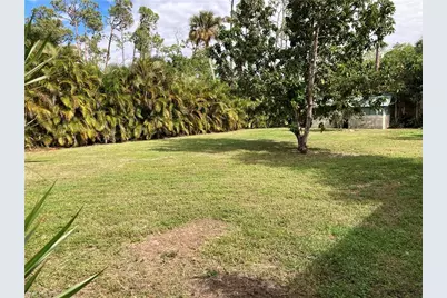 203 Esther St, Naples, FL 34104 - Photo 3