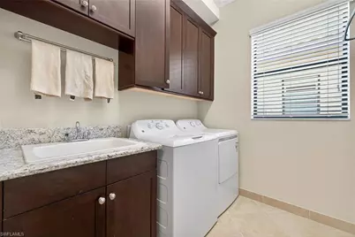 13431 Silktail Dr, Naples, FL 34109 - Photo 25