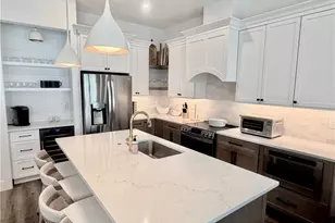 7930 Cordoba Pl, Naples, FL 34113 - Photo 9