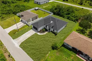 529 Kilgour Ave, Lehigh Acres, FL 33974 - Photo 3