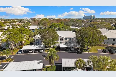 864 Gulf Pavilion Dr #202, Naples, FL 34108 - Photo 1