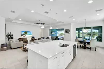 6161 Megans Bay Dr, Naples, FL 34113 - Photo 13