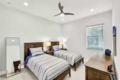 6161 Megans Bay Dr, Naples, FL 34113 - Photo 23