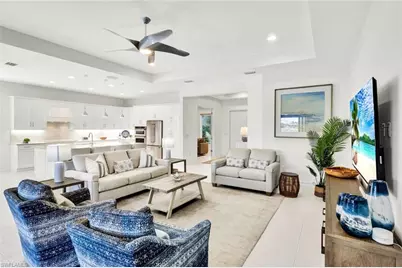 6161 Megans Bay Dr, Naples, FL 34113 - Photo 9