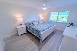 354 Harbour Dr, Naples, FL 34103 - Photo 9