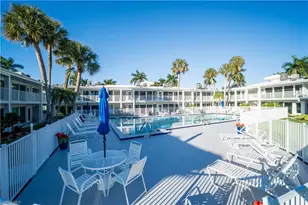 354 Harbour Dr, Naples, FL 34103 - Photo 13