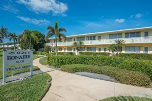 473 12th Ave S, Naples, FL 34102 - Photo 1