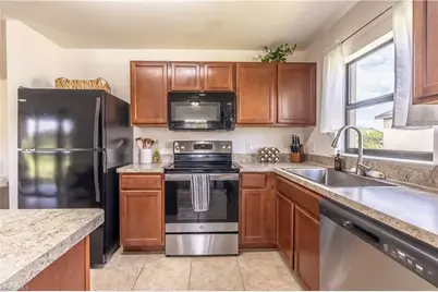 727 Morningview Ct, Lehigh Acres, FL 33974 - Photo 11