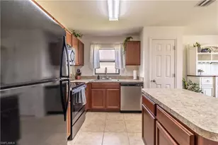 727 Morningview Ct, Lehigh Acres, FL 33974 - Photo 9