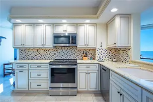 4751 Gulf Shore Blvd N, Naples, FL 34103 - Photo 5