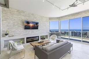 295 Grande Way, Naples, FL 34110 - Photo 21