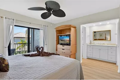 788 Park Shore Dr #B22, Naples, FL 34103 - Photo 13