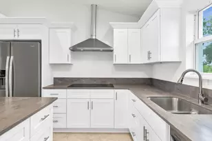 200 Cays Dr, Naples, FL 34114 - Photo 11