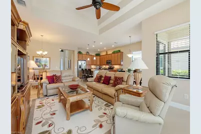 9292 Isla Bella Cir, Bonita Springs, FL 34135 - Photo 7