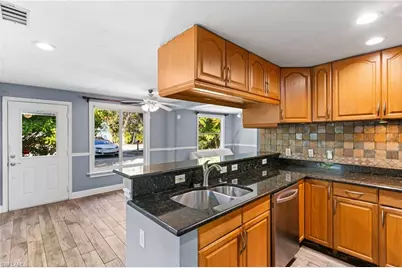 1204 Ridge St, Naples, FL 34103 - Photo 9