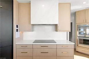 4021 Gulf Shore Blvd N, Naples, FL 34103 - Photo 19