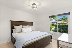 2570 Crayton Rd, Naples, FL 34103 - Photo 23