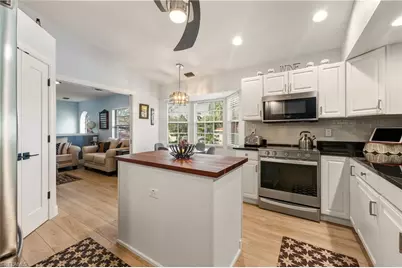 6185 Reserve Cir #1403, Naples, FL 34119 - Photo 11