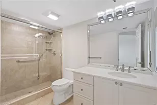 4251 Gulf Shore Blvd N, Naples, FL 34103 - Photo 15