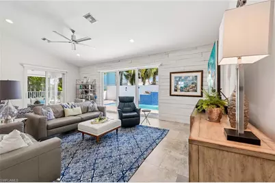 161 Tahiti Cir, Naples, FL 34113 - Photo 13